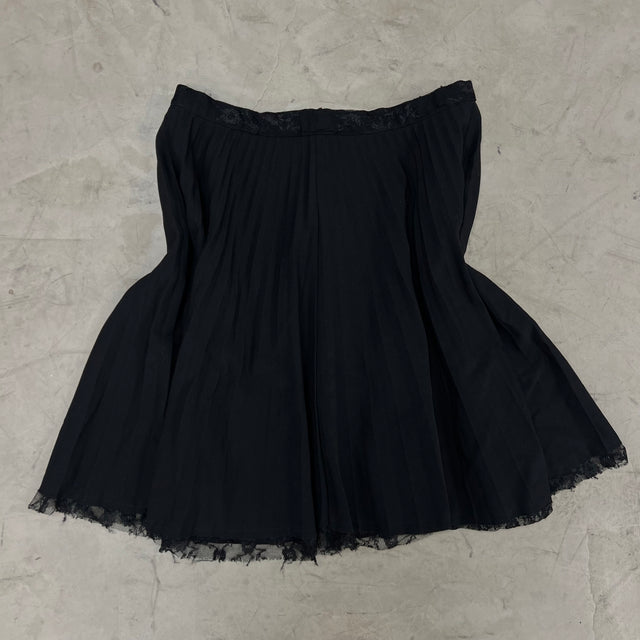 VTG Woman’s 579 Black Pleated skirt