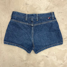 Load image into Gallery viewer, VTG Woman’s Tommy Hilfiger Dark Wash Shorts
