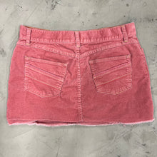 Load image into Gallery viewer, VTG Woman’s Pink velour Skirt
